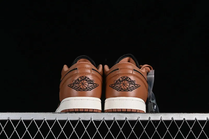 All categories Air Jordan Jordan series basketball shoes Air Jordan 1 Low Z version Air Jordan 1 Low AJ1 Joe 1 black mocha low-top cultural casual sneakers DC0774-021